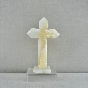 CRUZ DE ÓNIX CON BASE DE ACRÍLICO