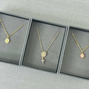 COLLAR VIRGEN MILAGROSA ROSAGITANA